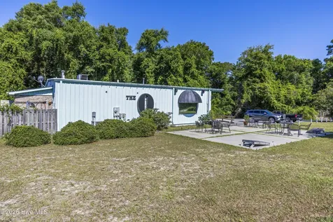 8039 River Road SE Southport NC 28461