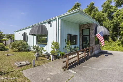 8039 River Road SE Southport NC 28461