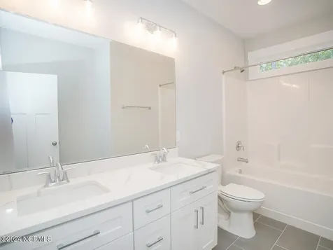 104 SE 6th Street Oak Island NC 28465