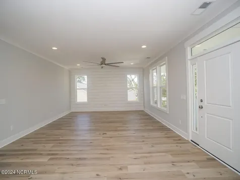 104 SE 6th Street Oak Island NC 28465