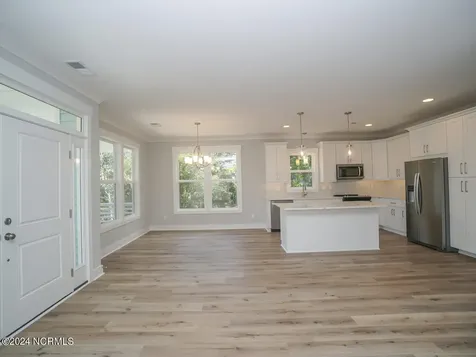 104 SE 6th Street Oak Island NC 28465