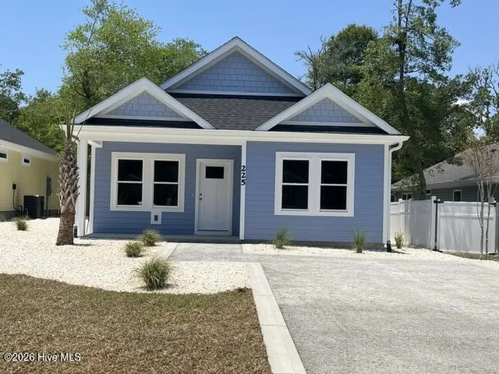 225 NE 75th Street Oak Island NC 28465