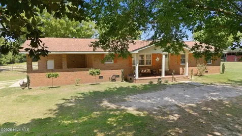 579 N Grimesland Bridge Road Washington NC 27889