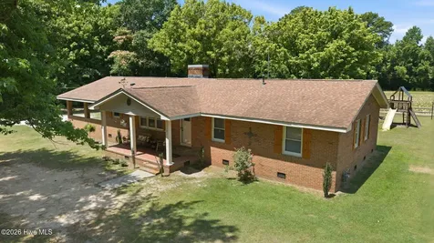 579 N Grimesland Bridge Road Washington NC 27889