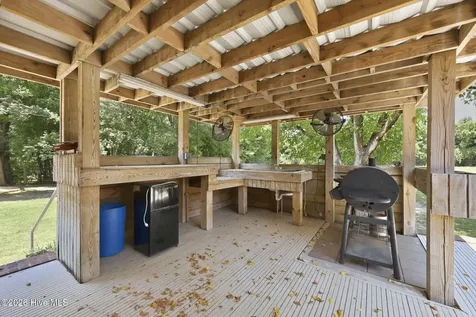 579 N Grimesland Bridge Road Washington NC 27889