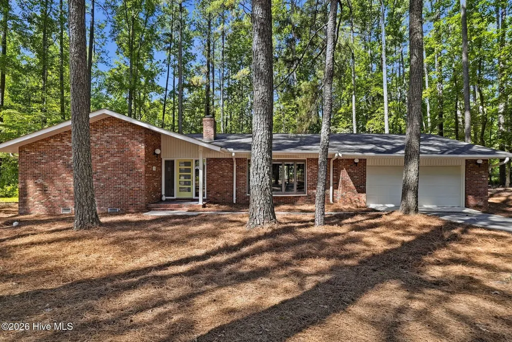 228 Heather Lane Southern Pines NC 28387