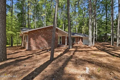 228 Heather Lane Southern Pines NC 28387