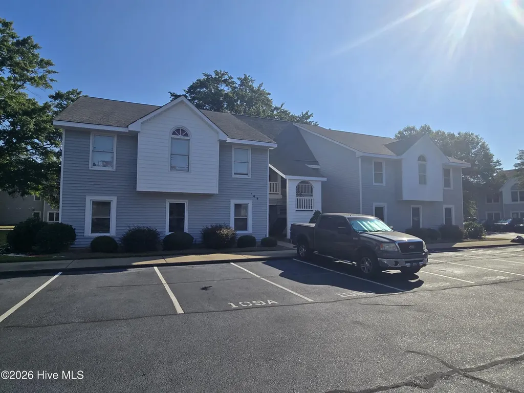 109 W Victoria Court Greenville NC 27834