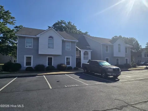 109 W Victoria Court Greenville NC 27834