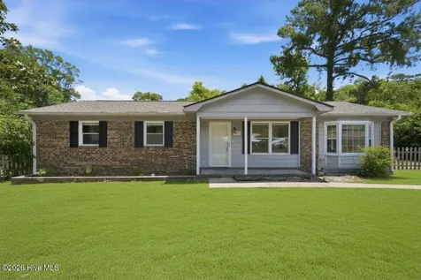 5221 Sardou Road Wilmington NC 28412