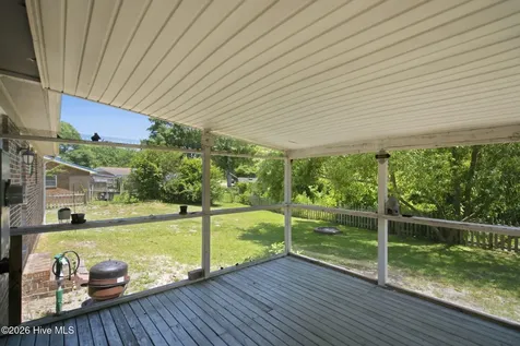 5221 Sardou Road Wilmington NC 28412