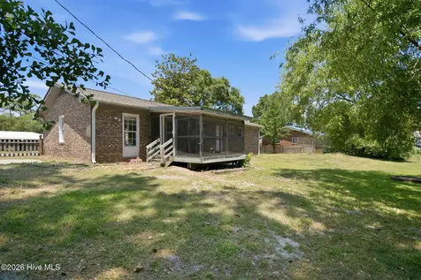 5221 Sardou Road Wilmington NC 28412