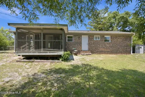 5221 Sardou Road Wilmington NC 28412