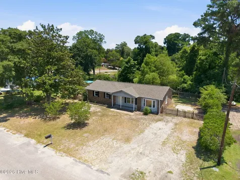 5221 Sardou Road Wilmington NC 28412