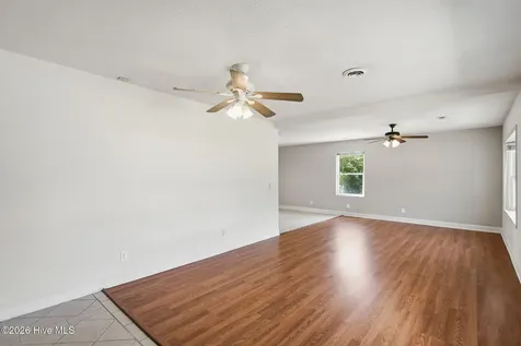 5221 Sardou Road Wilmington NC 28412