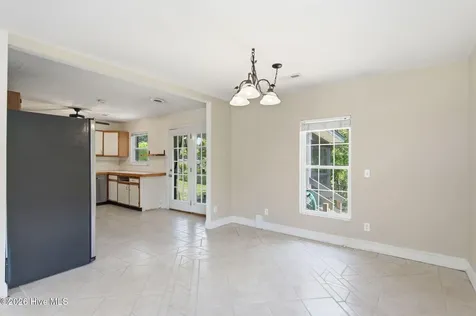 5221 Sardou Road Wilmington NC 28412