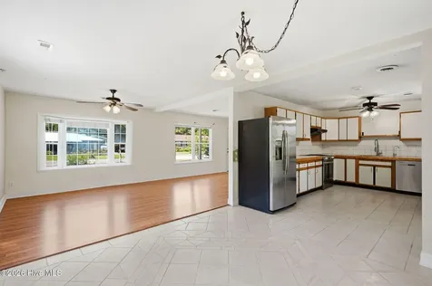 5221 Sardou Road Wilmington NC 28412