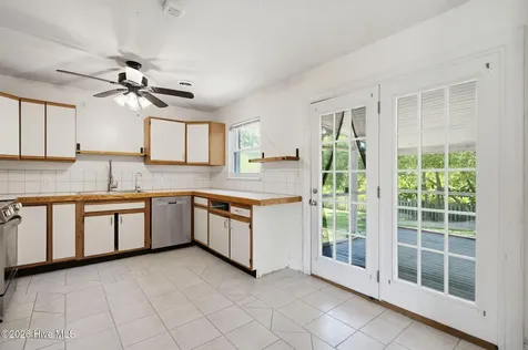 5221 Sardou Road Wilmington NC 28412