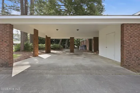 1205 W Highland Avenue Kinston NC 28501