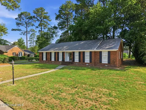 1205 W Highland Avenue Kinston NC 28501