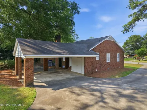 1205 W Highland Avenue Kinston NC 28501