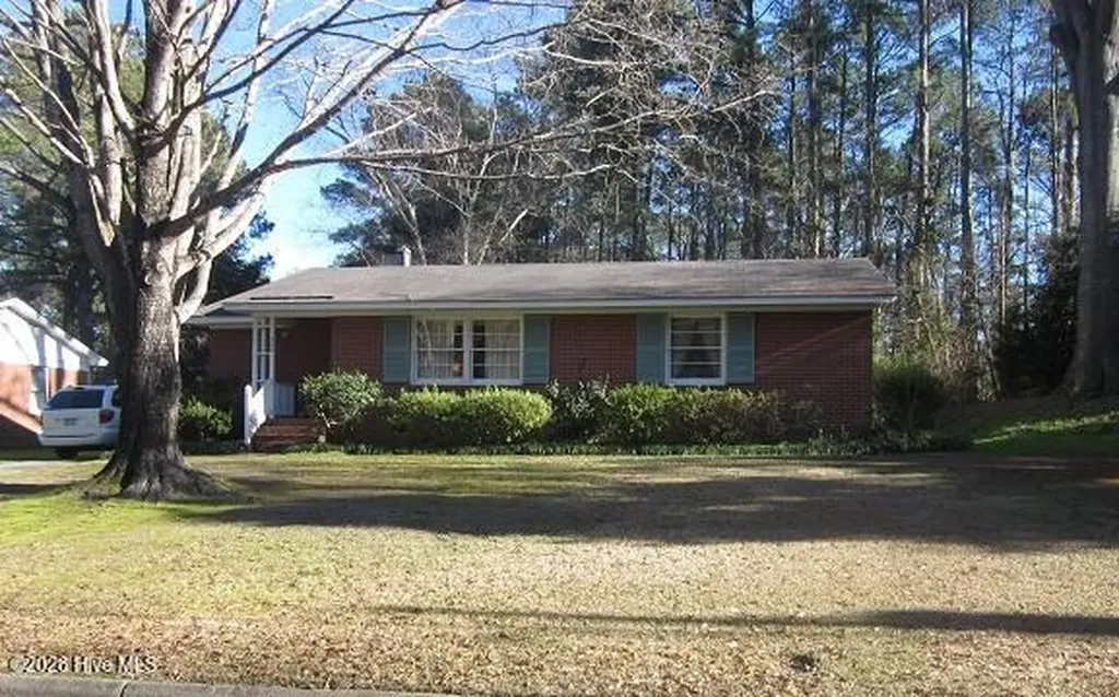 506 Hawthorne Lane W Wilson NC 27893