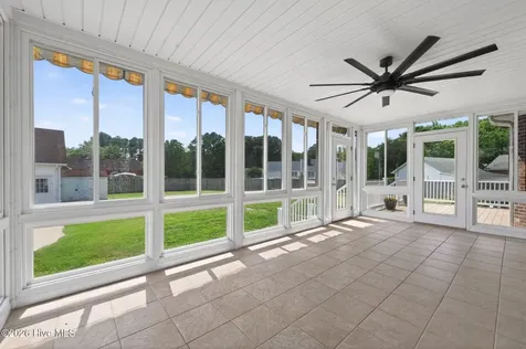1017 Kris Drive Elizabeth City NC 27909