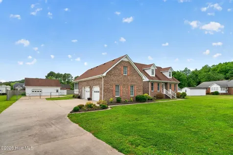 1017 Kris Drive Elizabeth City NC 27909