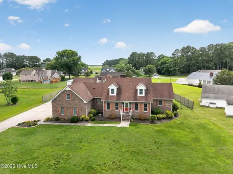 1017 Kris Drive Elizabeth City NC 27909