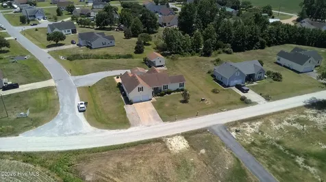 576 Ludford Road Elizabeth City NC 27909