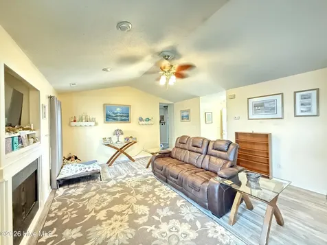 576 Ludford Road Elizabeth City NC 27909