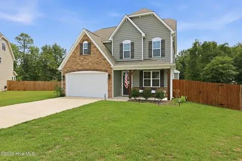 218 Woodsrun Street Raeford NC 28376