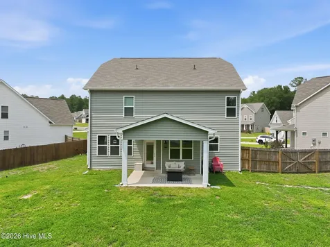 218 Woodsrun Street Raeford NC 28376