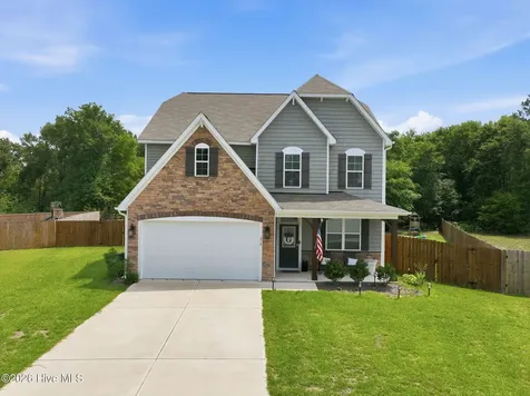 218 Woodsrun Street Raeford NC 28376