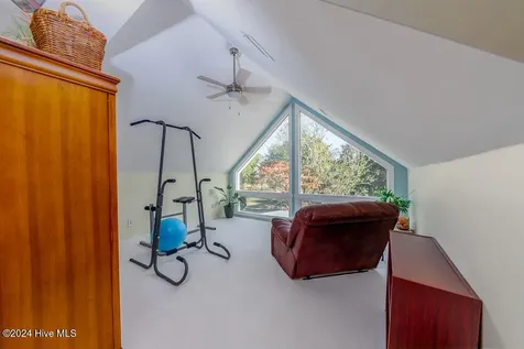 121 Harbour Drive Hubert NC 28539