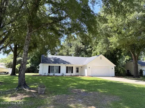 207 Forest Oaks Drive New Bern NC 28562