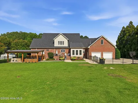 3804 Sterling Trace Drive Winterville NC 28590