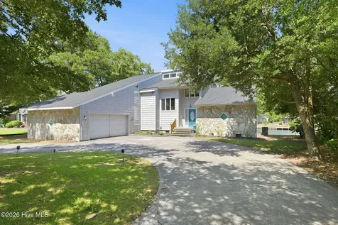 6106 Cardinal Drive New Bern NC 28560