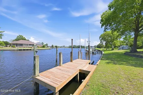 6106 Cardinal Drive New Bern NC 28560