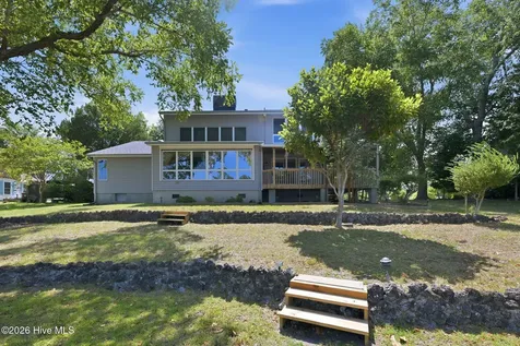 6106 Cardinal Drive New Bern NC 28560