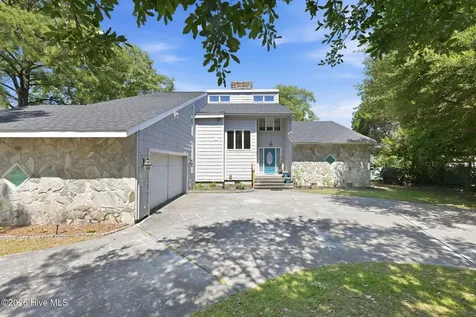 6106 Cardinal Drive New Bern NC 28560