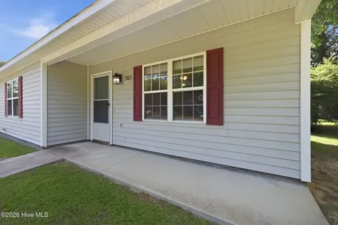 303 Louise Avenue Jacksonville NC 28540