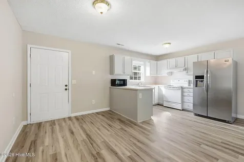 303 Louise Avenue Jacksonville NC 28540