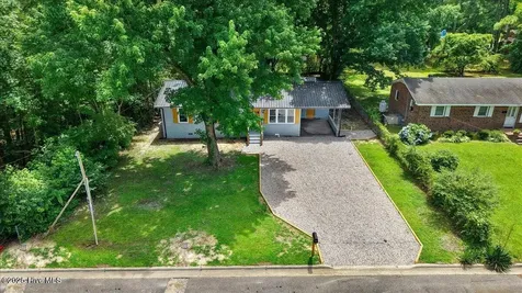 412 E 18th Street Scotland Neck NC 27874