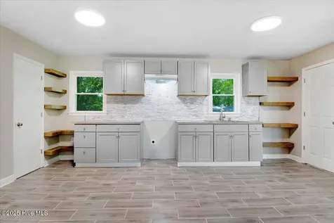 412 E 18th Street Scotland Neck NC 27874