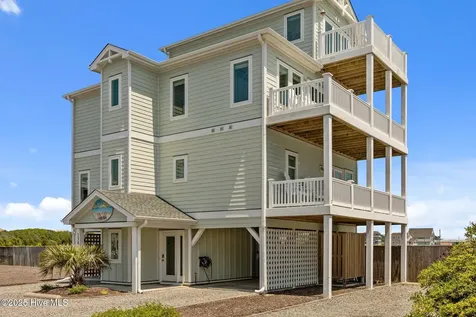 130 & 132 N Permuda Wynd Drive North Topsail Beach NC 28460