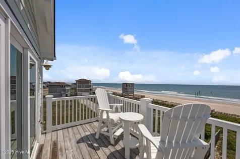 130 & 132 N Permuda Wynd Drive North Topsail Beach NC 28460