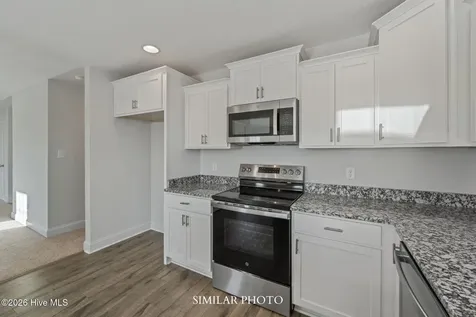 526 Appalachian Trail N Jacksonville NC 28546