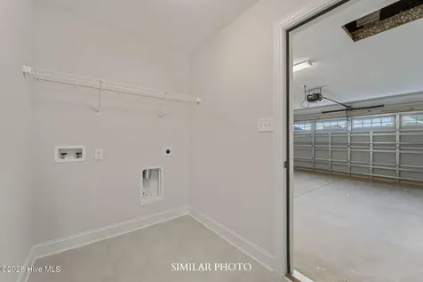526 Appalachian Trail N Jacksonville NC 28546