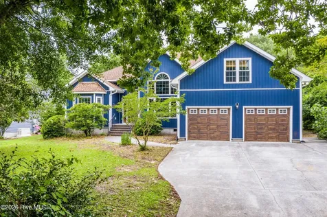 427 Lakeview Drive Hampstead NC 28443